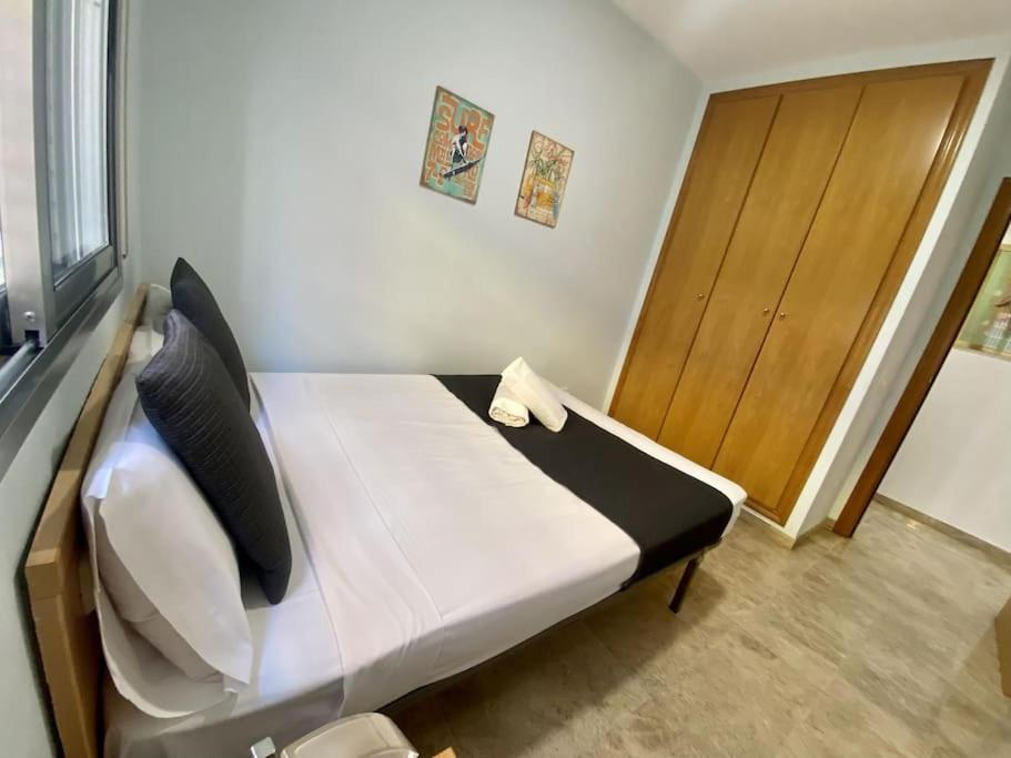 סאלו For A Stay Balears Beach מראה חיצוני תמונה