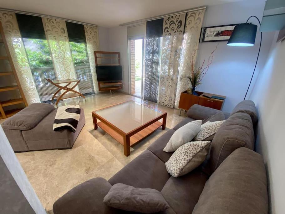 סאלו For A Stay Balears Beach מראה חיצוני תמונה