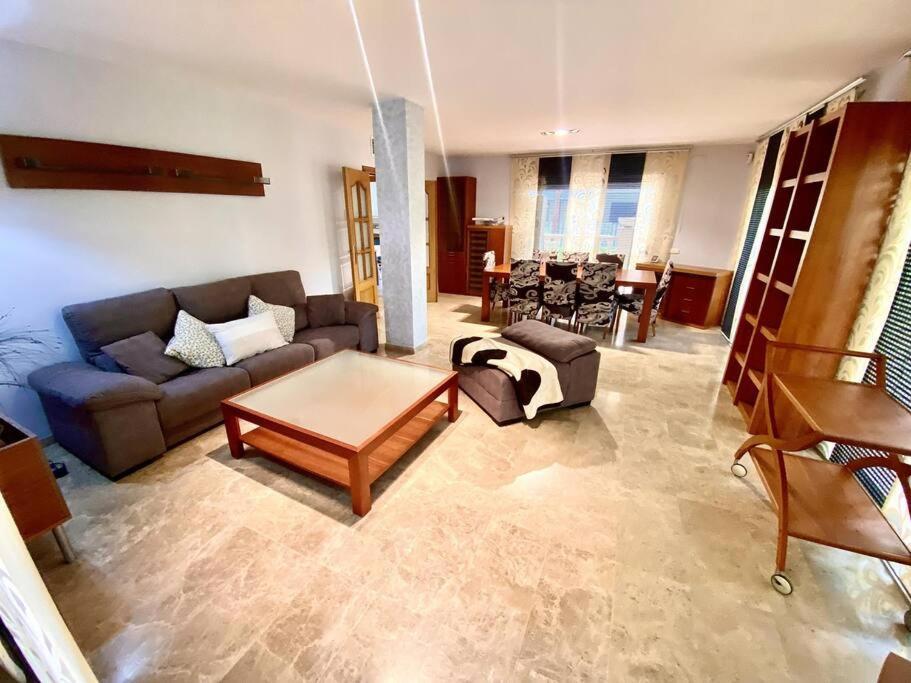 סאלו For A Stay Balears Beach מראה חיצוני תמונה